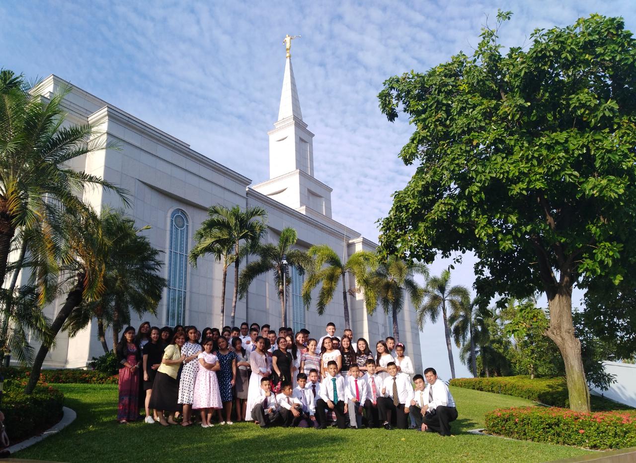 <strong>Youth temple trip, Guayaquil, Ecuador.</strong> 2018. These young women and men from Colombia brought to the temple several names they had extracted through family history indexing efforts. During the special temple trip, they were baptized vicariously for the individuals they had researched. (Image courtesy Daniel Rosero.)