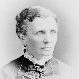 Emmeline B. Wells had photographs taken at the Charles M. Bell studio in Washington, DC, in 1879. Her hair, earrings, and clothing in this carte de visite photograph (left) match those in the familiar January 1879 Bell studio portrait of Wells at a desk, suggesting both were taken around the same time. It appears from information on the verso of the image (right) that this is the very photograph that Wells sent to prominent suffragist May Wright Sewall on 6 April 1891, as noted in Wells’s diary entry of that date. The inscription "Emmeline B. Wells | Salt Lake City | Apr. 6, 1891" is in the handwriting of Wells. (Courtesy Library of Congress, Washington, DC.)