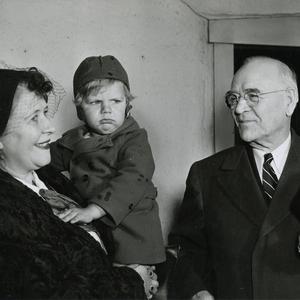 George F. Richards greeting a "Sister Moore" and her son, general conference visitors from Germany. (PH5397, Church History Library, Salt Lake City.)