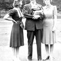 Sister Missionaries Schmid and Darrington with Elder Richard Pettit, 1940 August 18