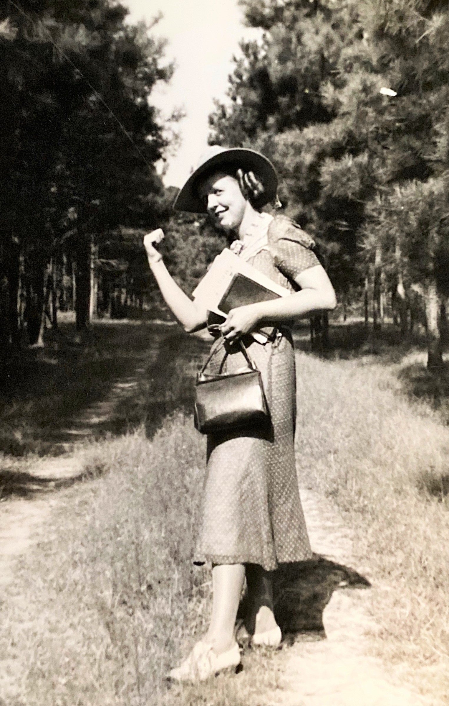 Nora Tait ca 1937-1939