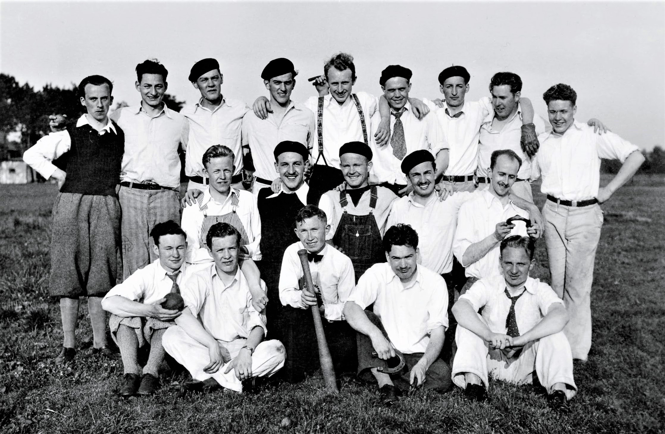 Missionary Meeting and Baseball in Hohenstein,  1932 July 4