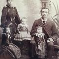 Elizabeth & Matthew Noall with children in Hawaii ca 1891-1895