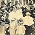 Family in Hawaii - 1924