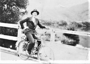 Ralph Alma Brown on bike in New Zealand ca 1929-1932