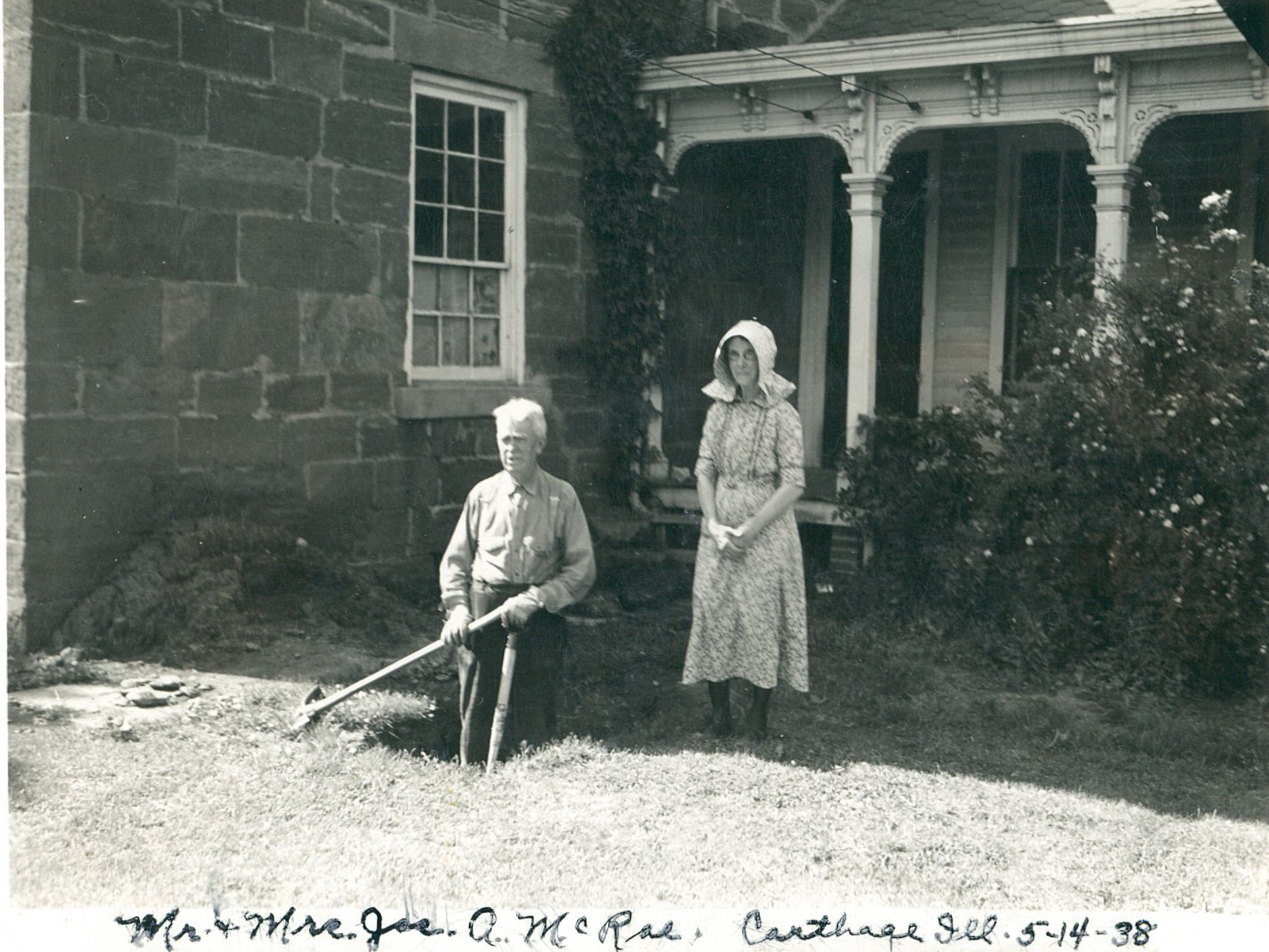Joseph A McRae and Eunice Higbee McRae at Carthage Jail, May 1938