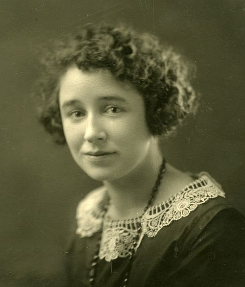 Rosanna Gregson Archibald (1900 - 1975) Profile