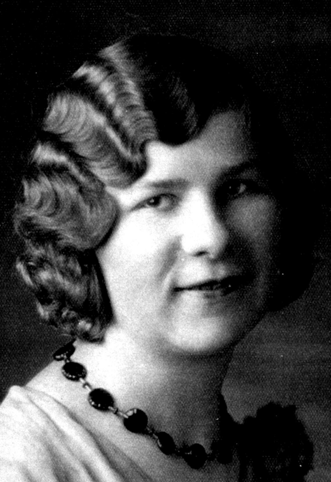 Clara Margaret Arave (1912 - 1992) Profile