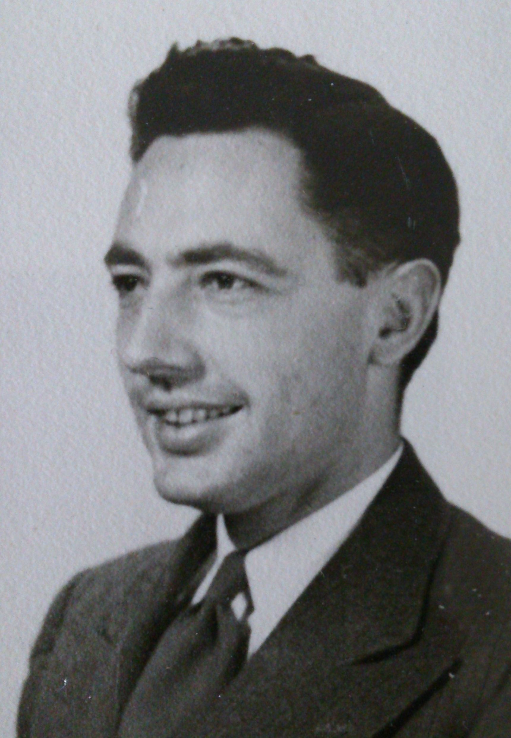 Donald Ashdown (1918 - 2014) Profile
