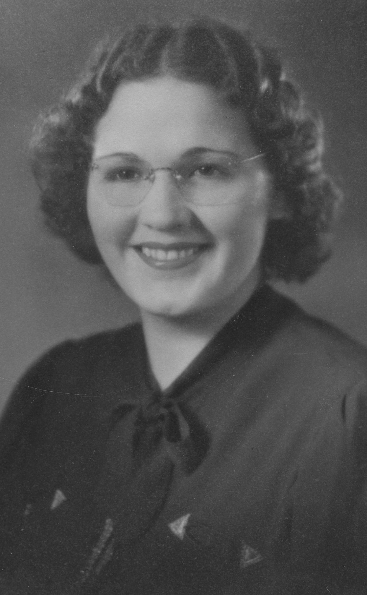 Edna Alvey (1913 - 1989) Profile