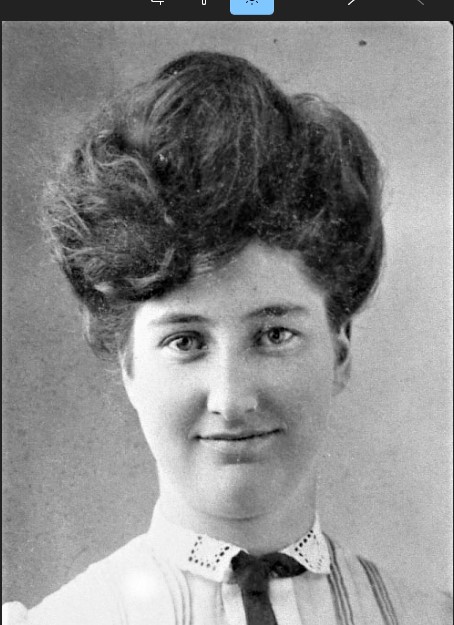 Emily Elizabeth Arnold (1889 - 1962) Profile