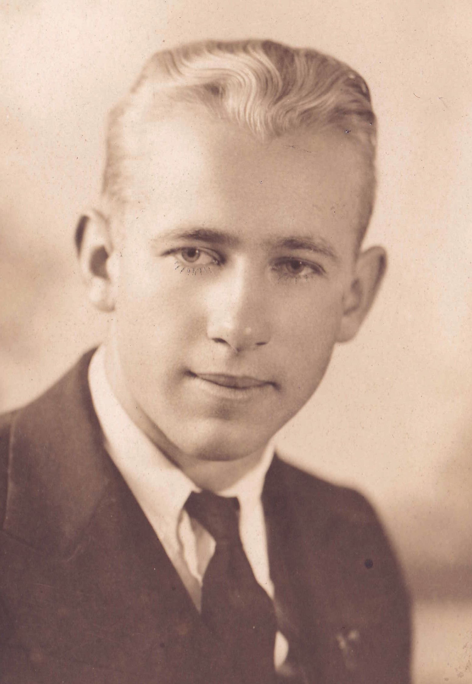 Gilbert M Allred (1914 - 1995) Profile