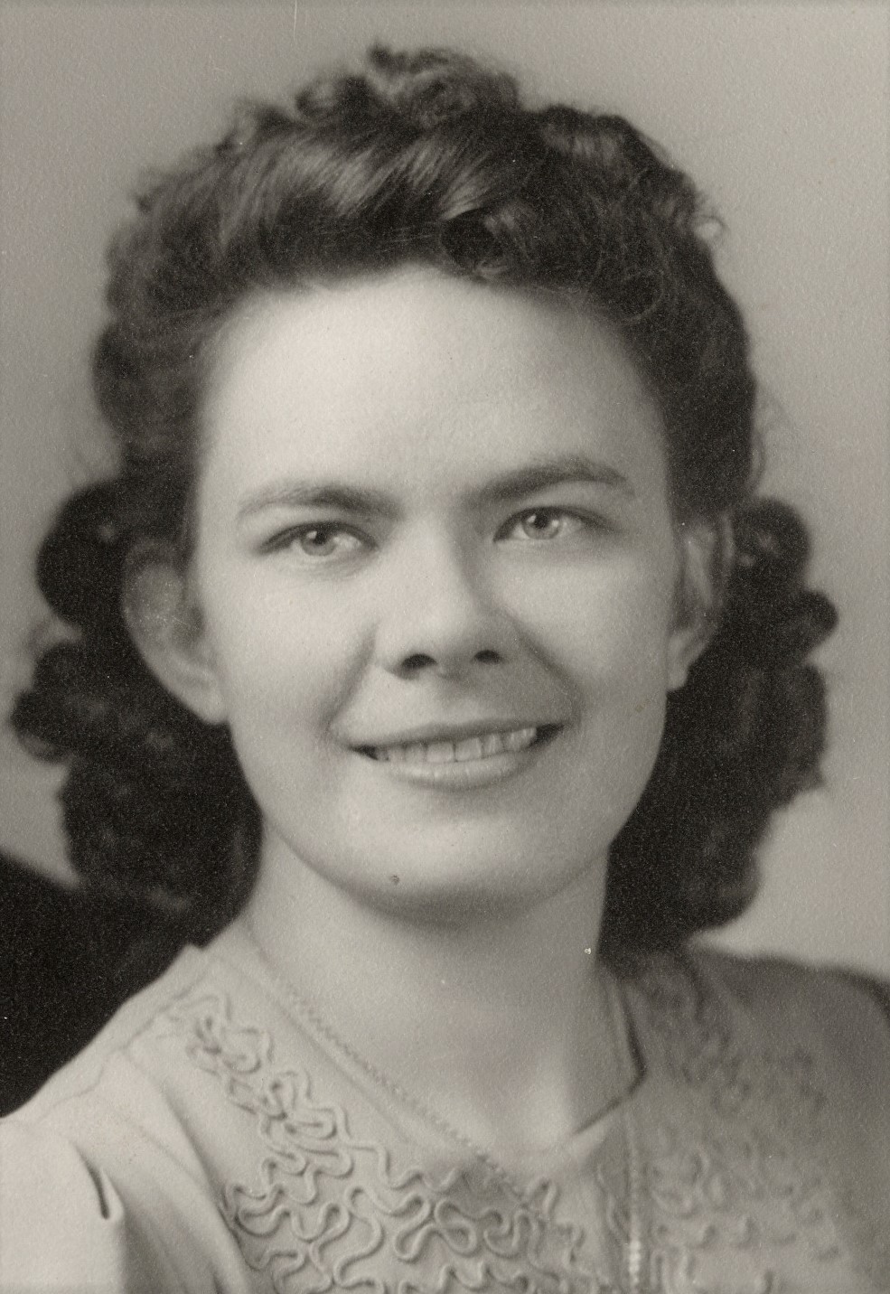Mary Eliza Astle (1918-2017) Profile