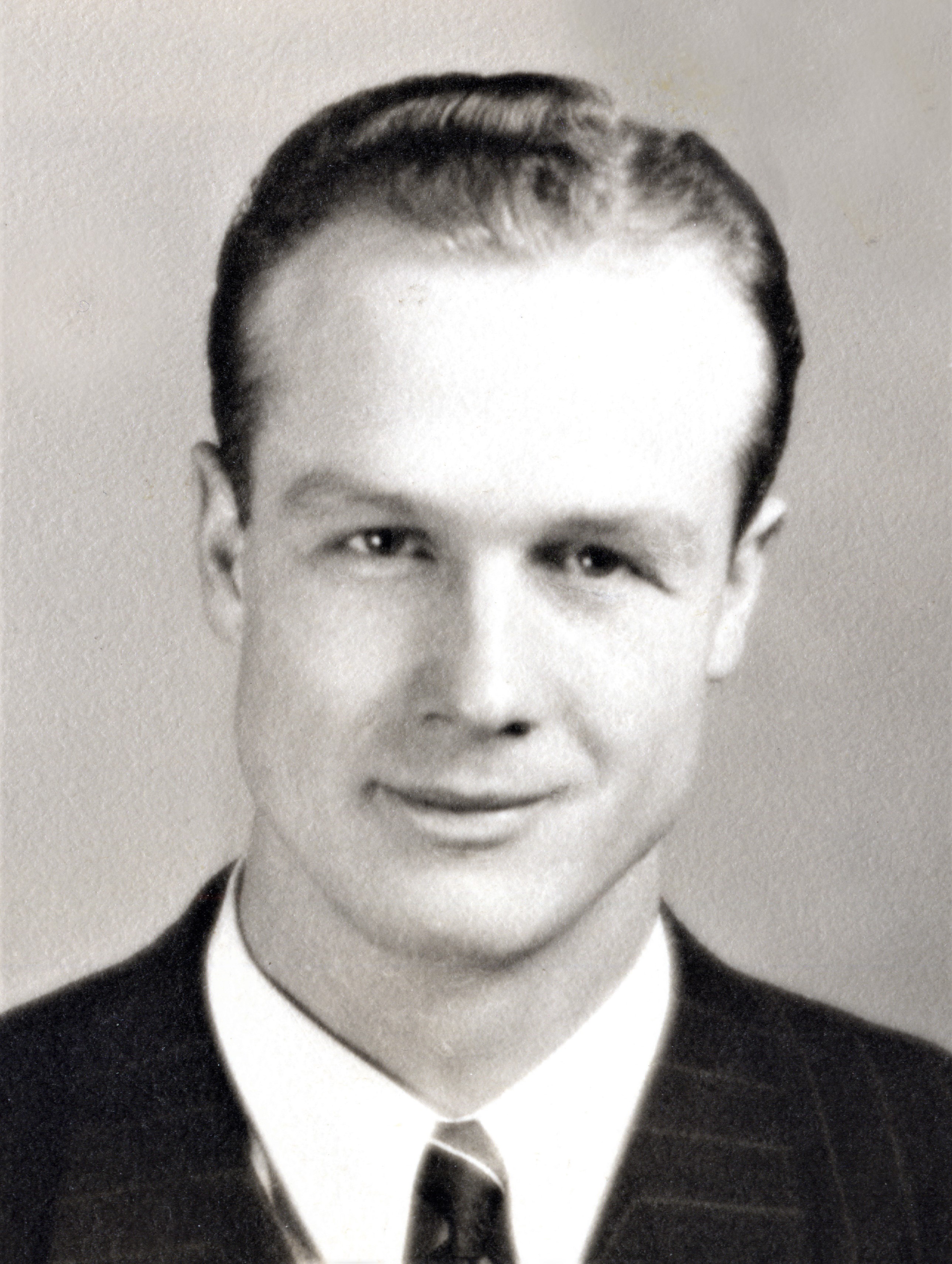 Theodore Earl Aston (1917 - 1993) Profile