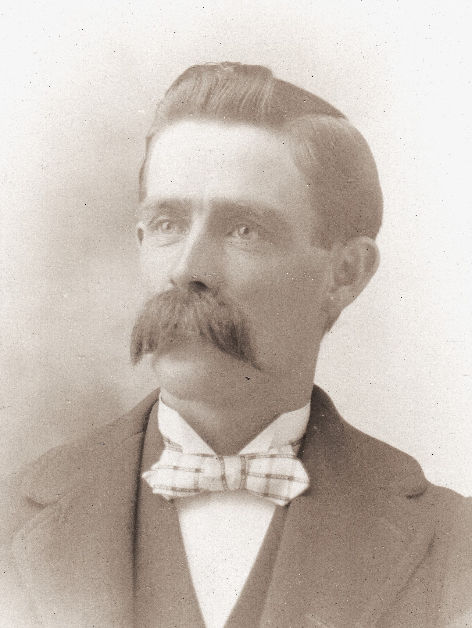 Thomas W Ashton (1872 - 1942) Profile
