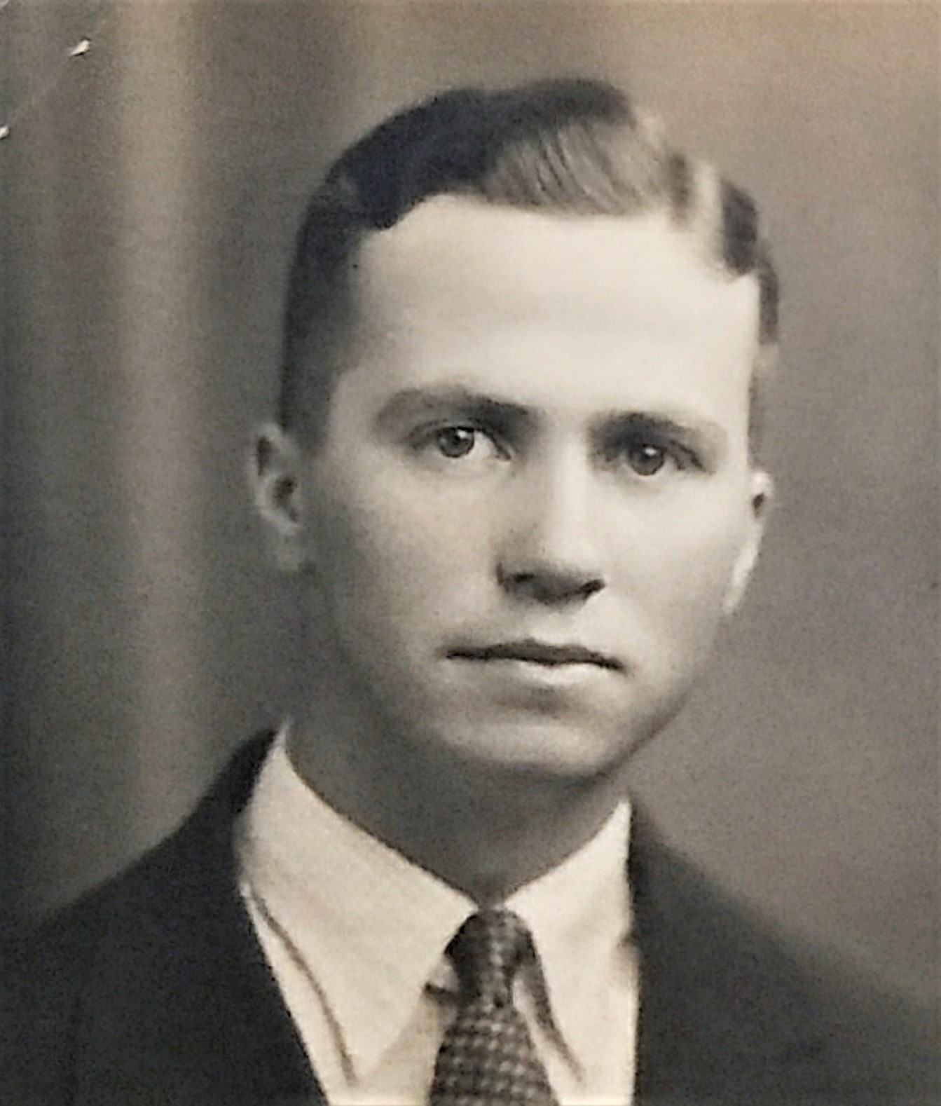 William Floyd Ahlstrom (1904 - 1992) Profile