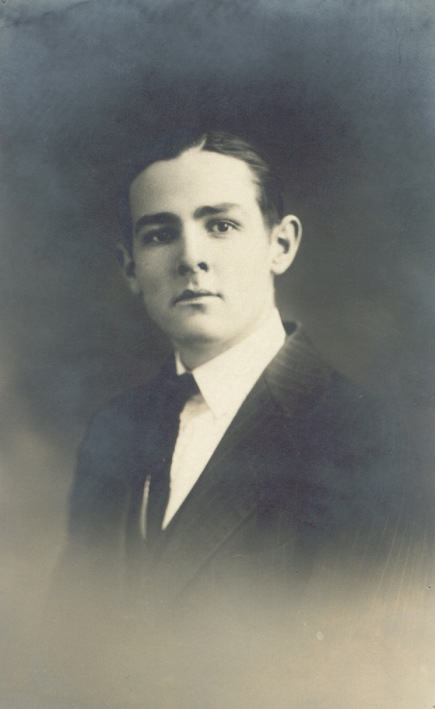 Edmund Garrett Barlow (1904 - 2001) Profile