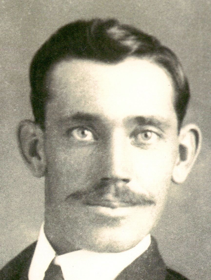 Ezra Milton Barrus (1879 - 1961) Profile