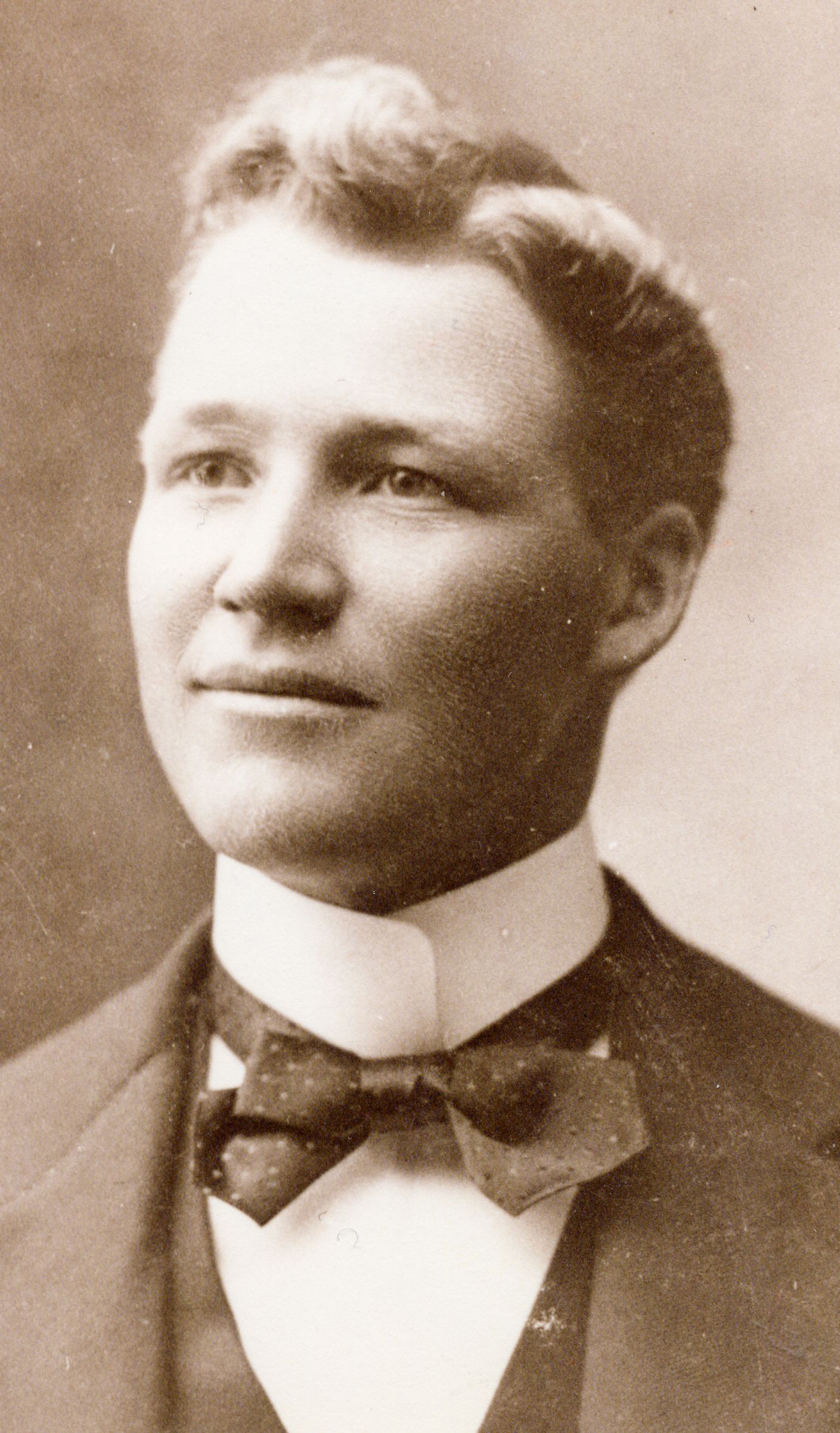 Angus Emanuel Berlin (1878 - 1972) Profile