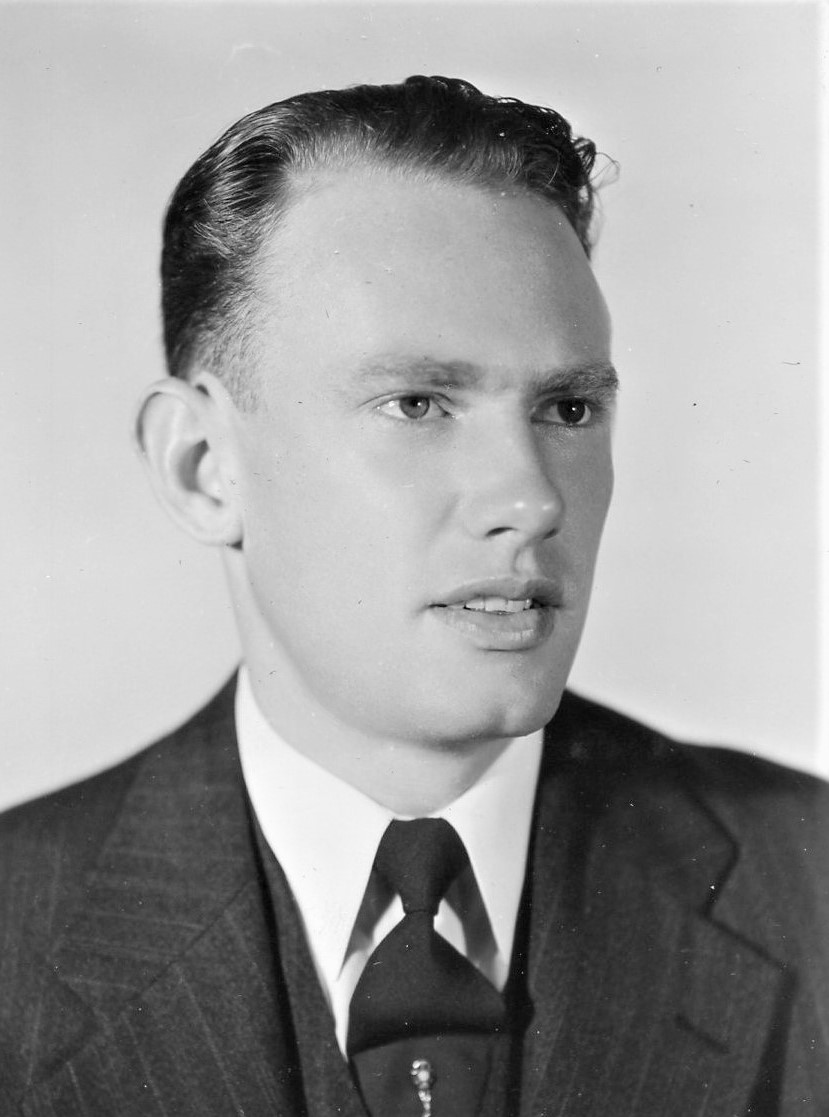 Daniel Walter Brown (1926 - 2008) Profile