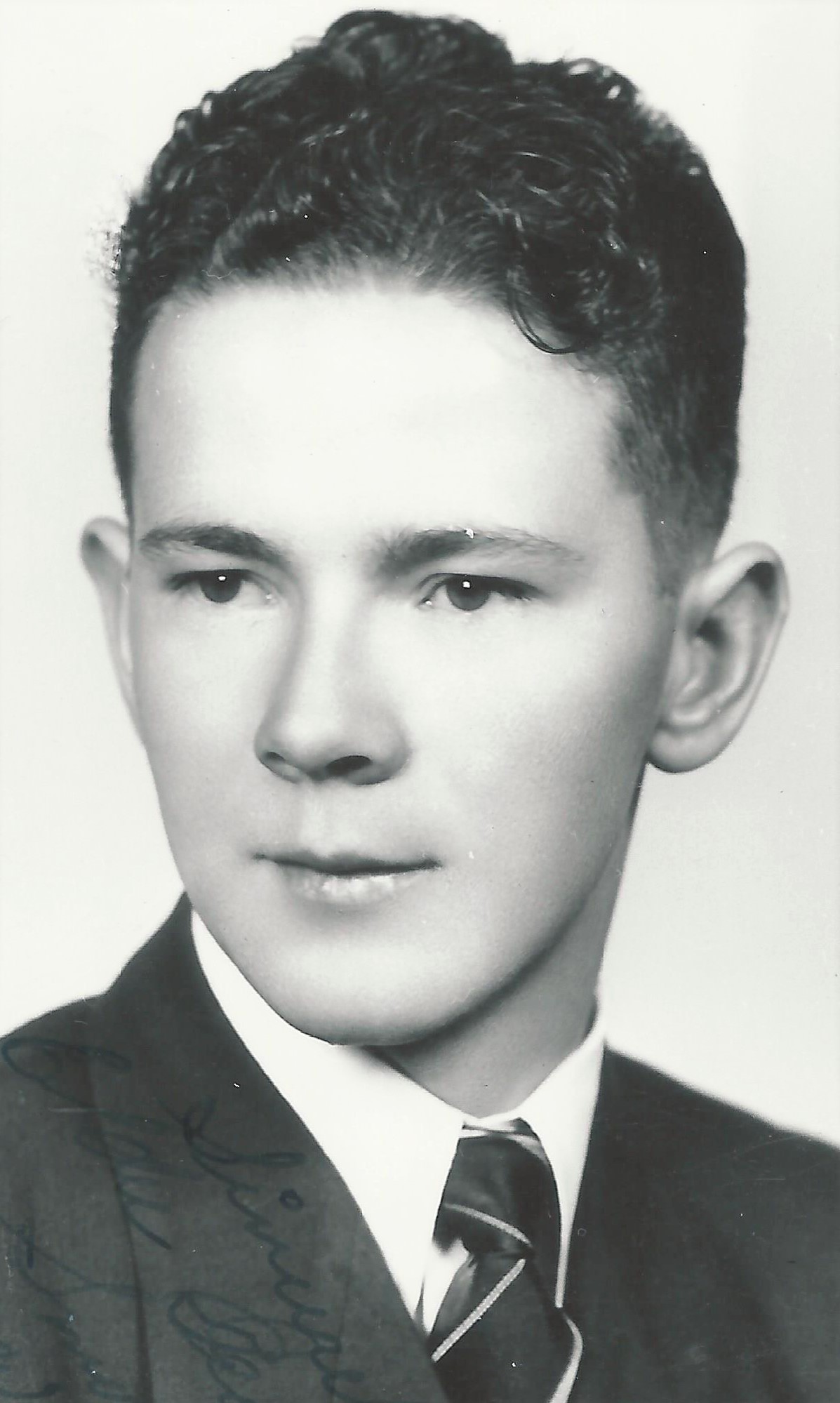 Dean Crook Bruce (1922 - 2010) Profile