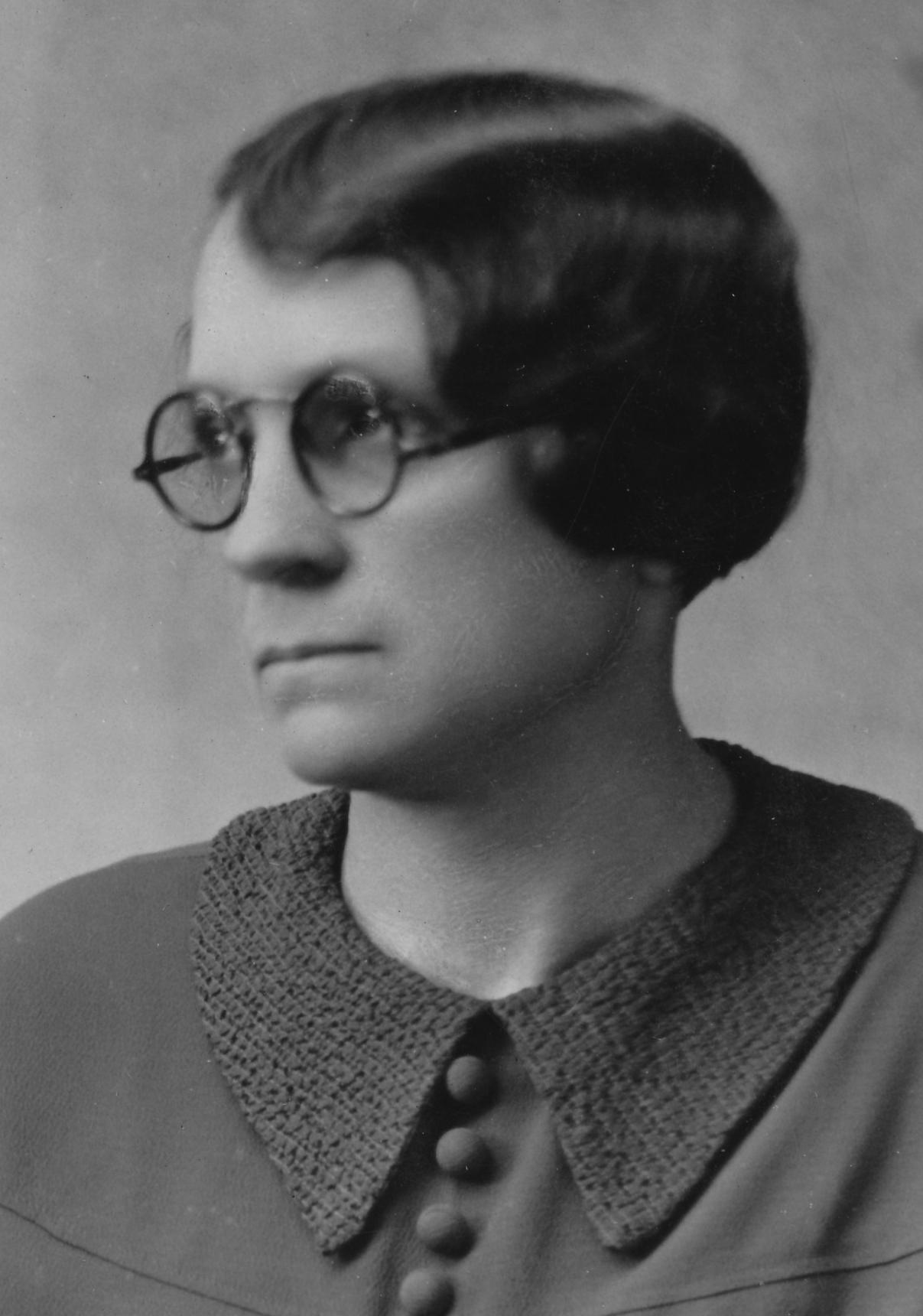 Edith Leone Beattie (1896 - 1982) Profile