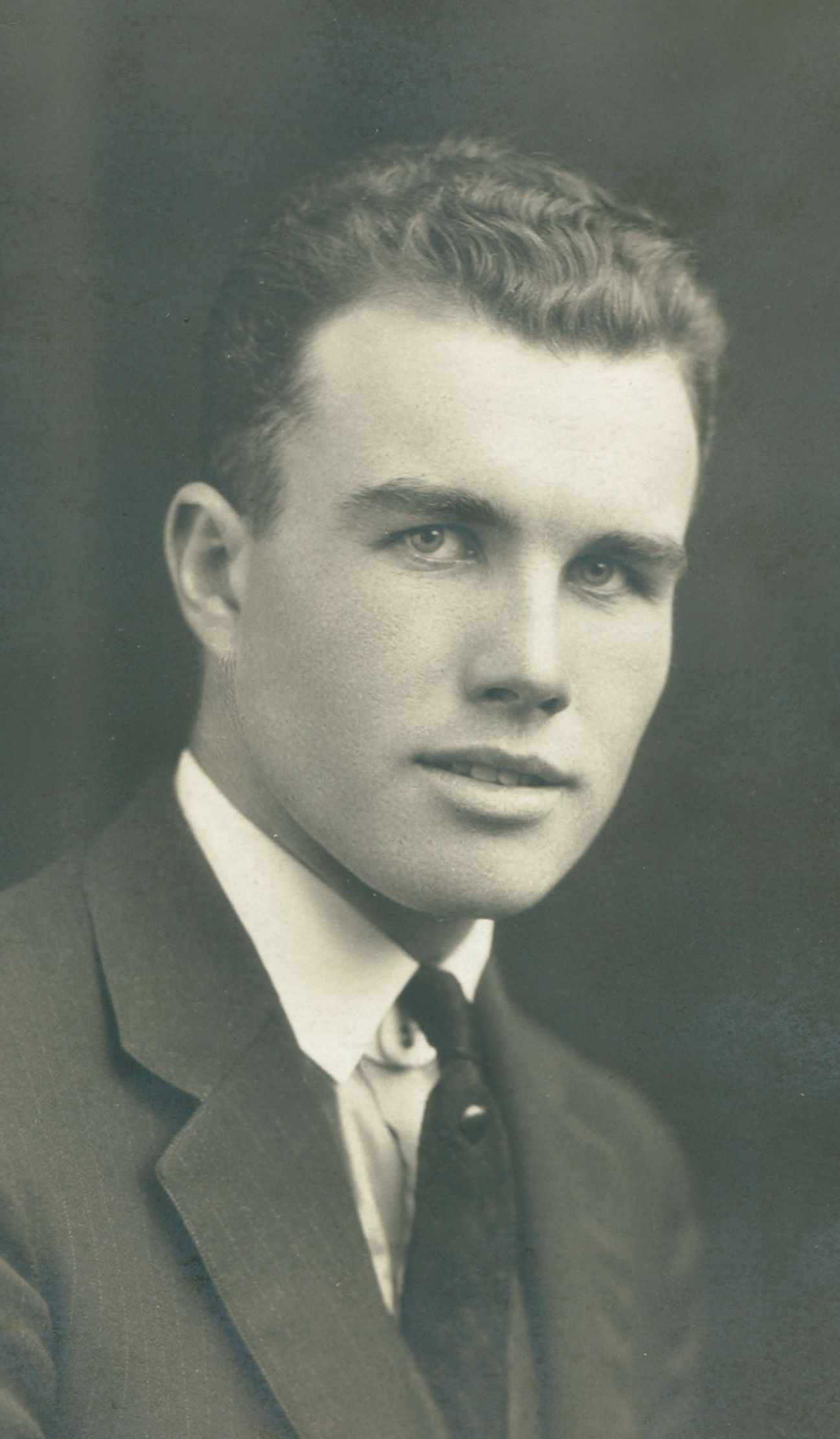 Francis Irvine Burnham (1901 - 1968) Profile