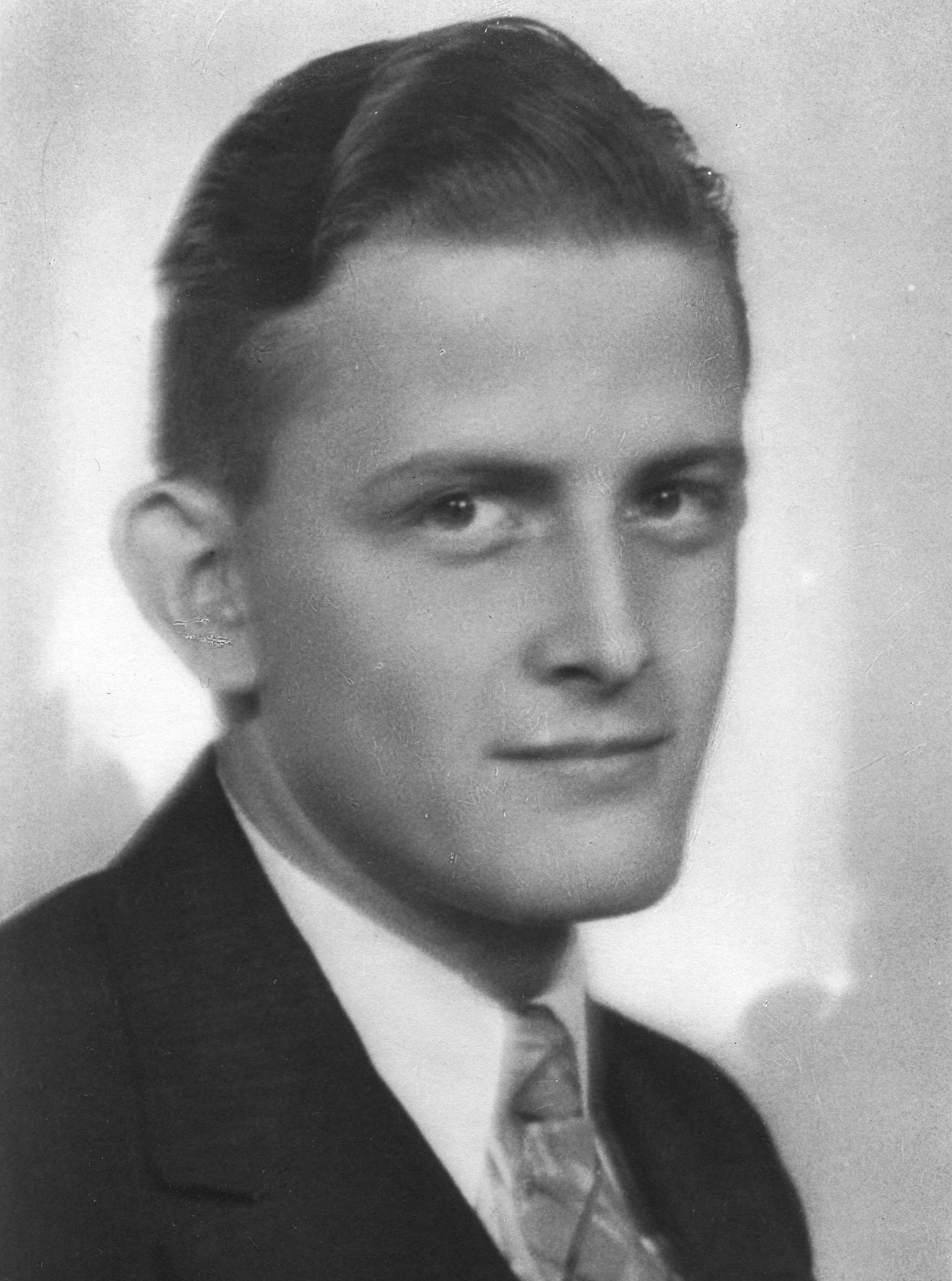 Frederick William Babbel (1915 - 2001) Profile
