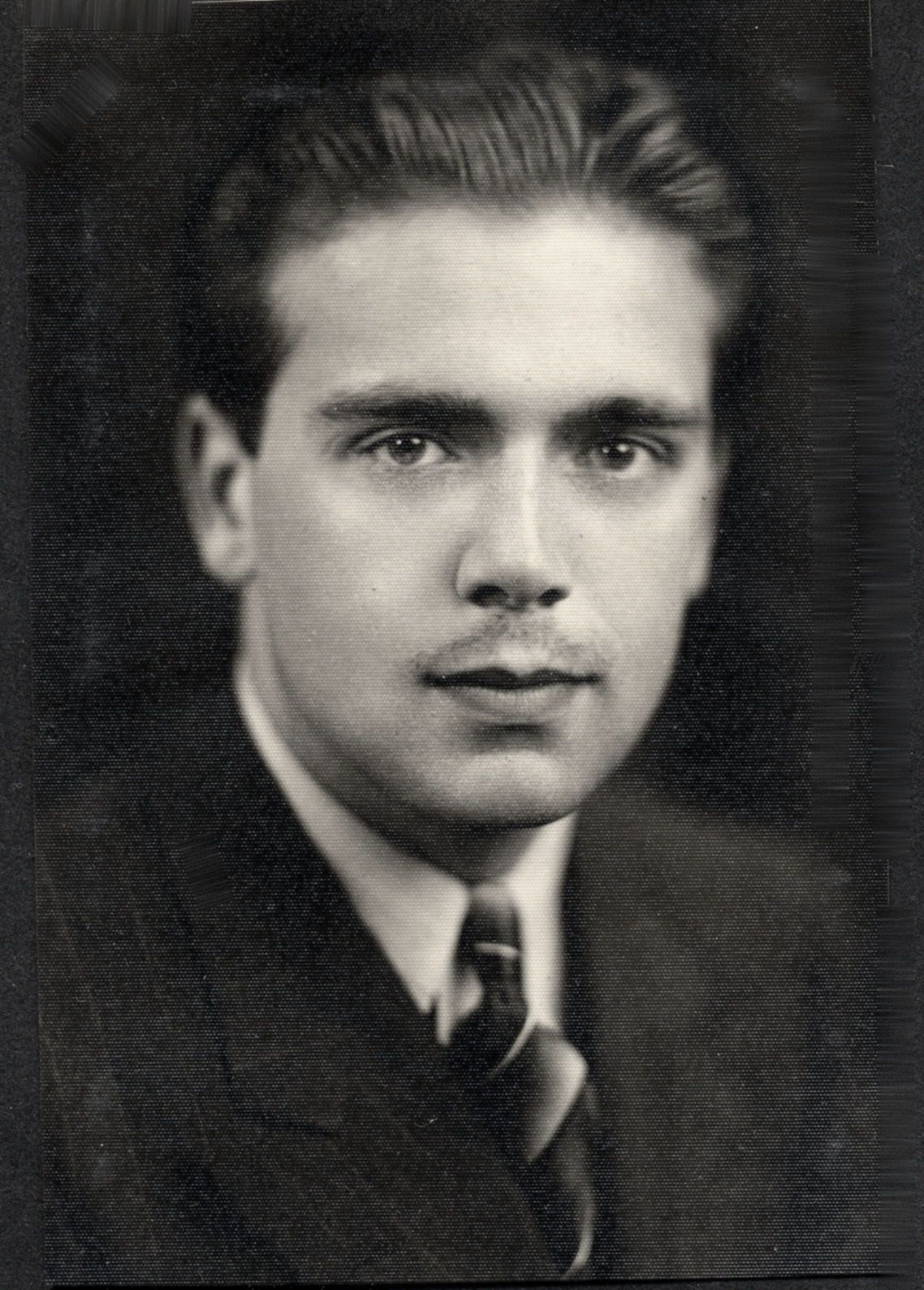 George Ross Biesinger (1918 - 1973) Profile