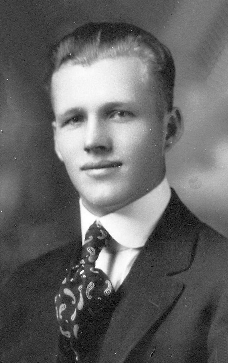 Glen Wood Browning (1899 - 1973) Profile