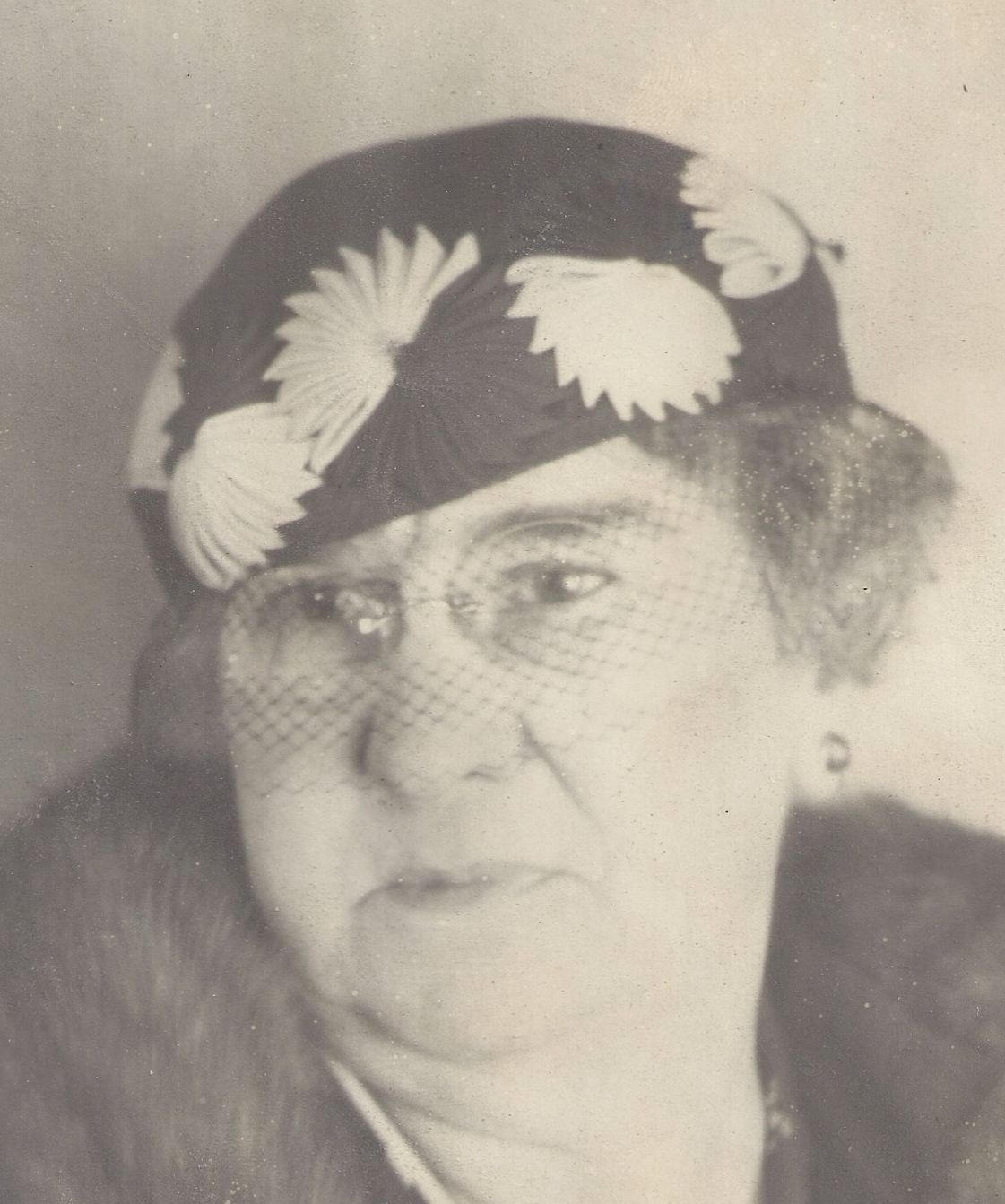 Hattie MacMartin Bills (1872 - 1942) Profile