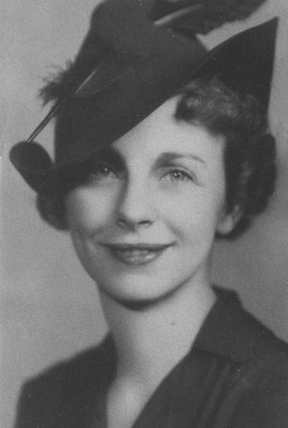 Hazel Garn Blaser (1905 - 1998) Profile
