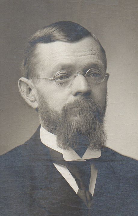Jens Peter Larsen Brienholt (1844 - 1923) Profile