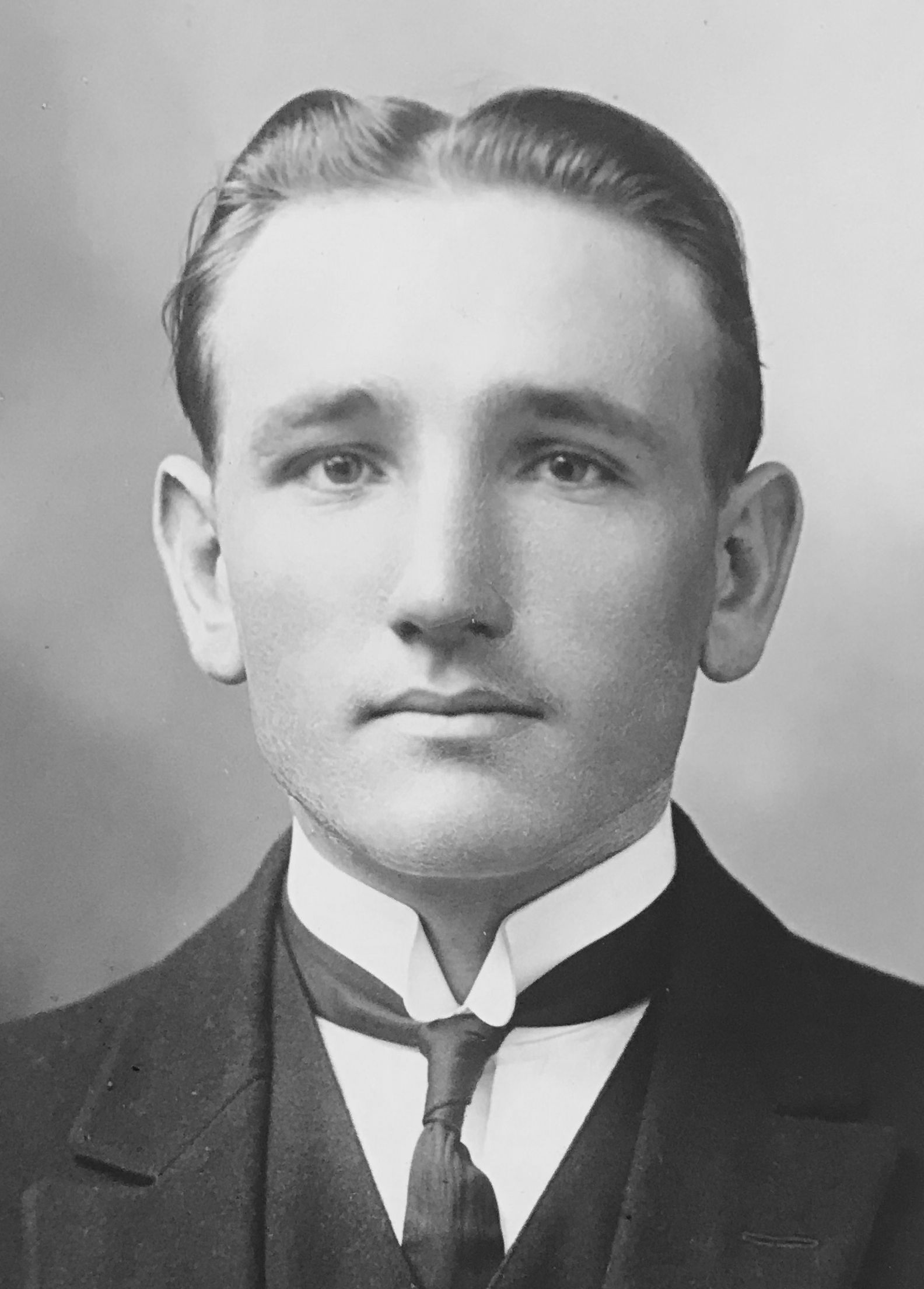 Lawrence William Bowden (1894 - 1990) Profile