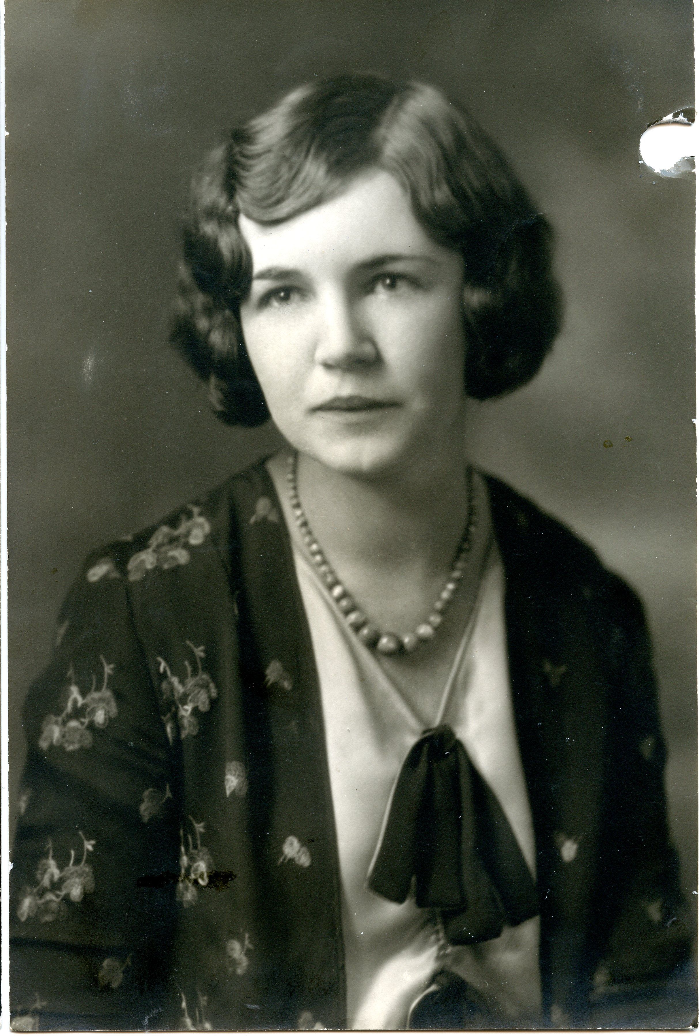 Lenore Bullen (1907 - 1980) Profile