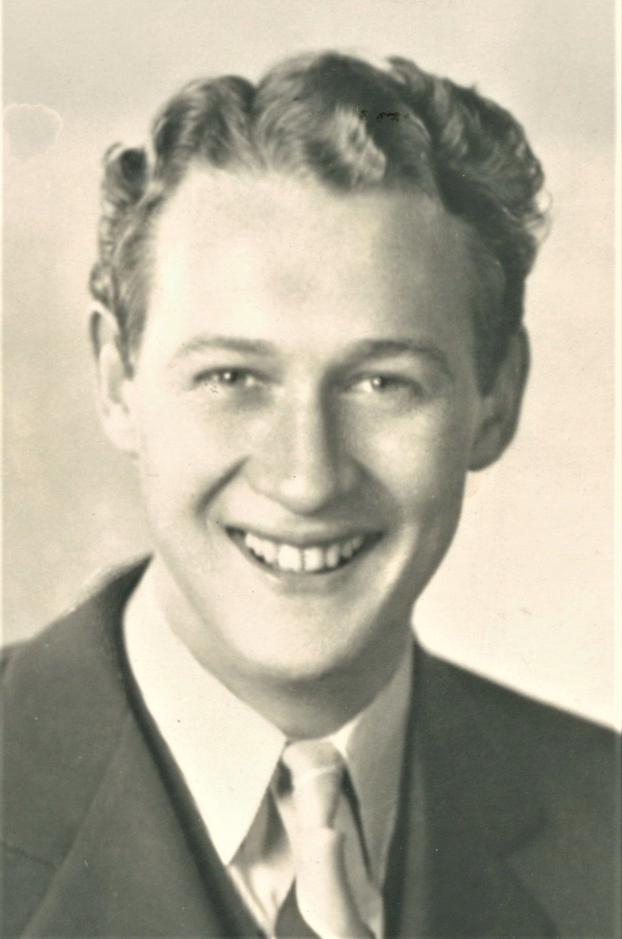 Nelson Harden Bennion (1921 - 1987) Profile