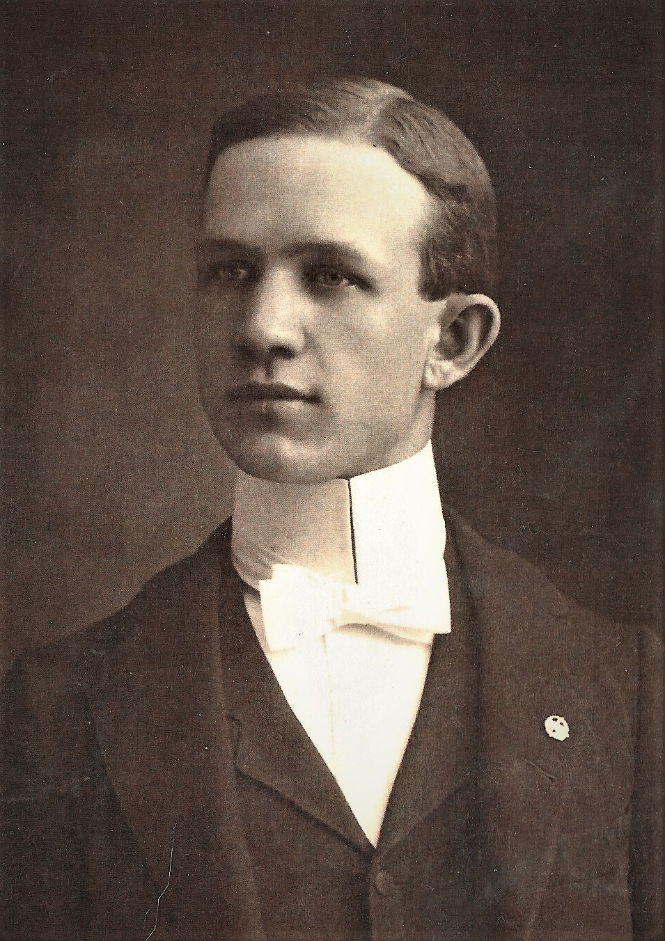 Robert Ibitson Burton (1879 - 1967) Profile