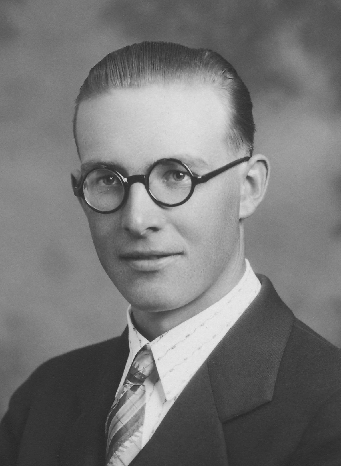 Taft Passey Budge (1907 - 1998) Profile