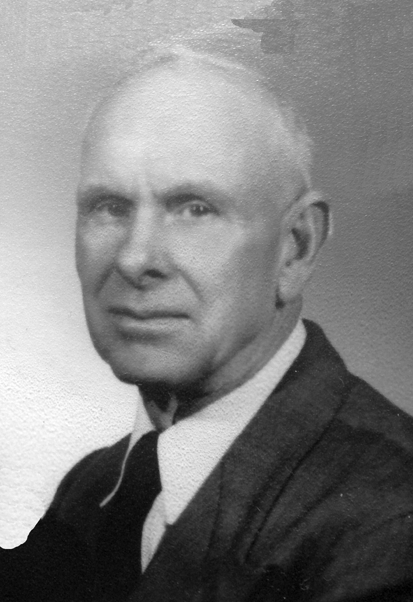 Thomas Earl Beattie (1892 - 1970) Profile
