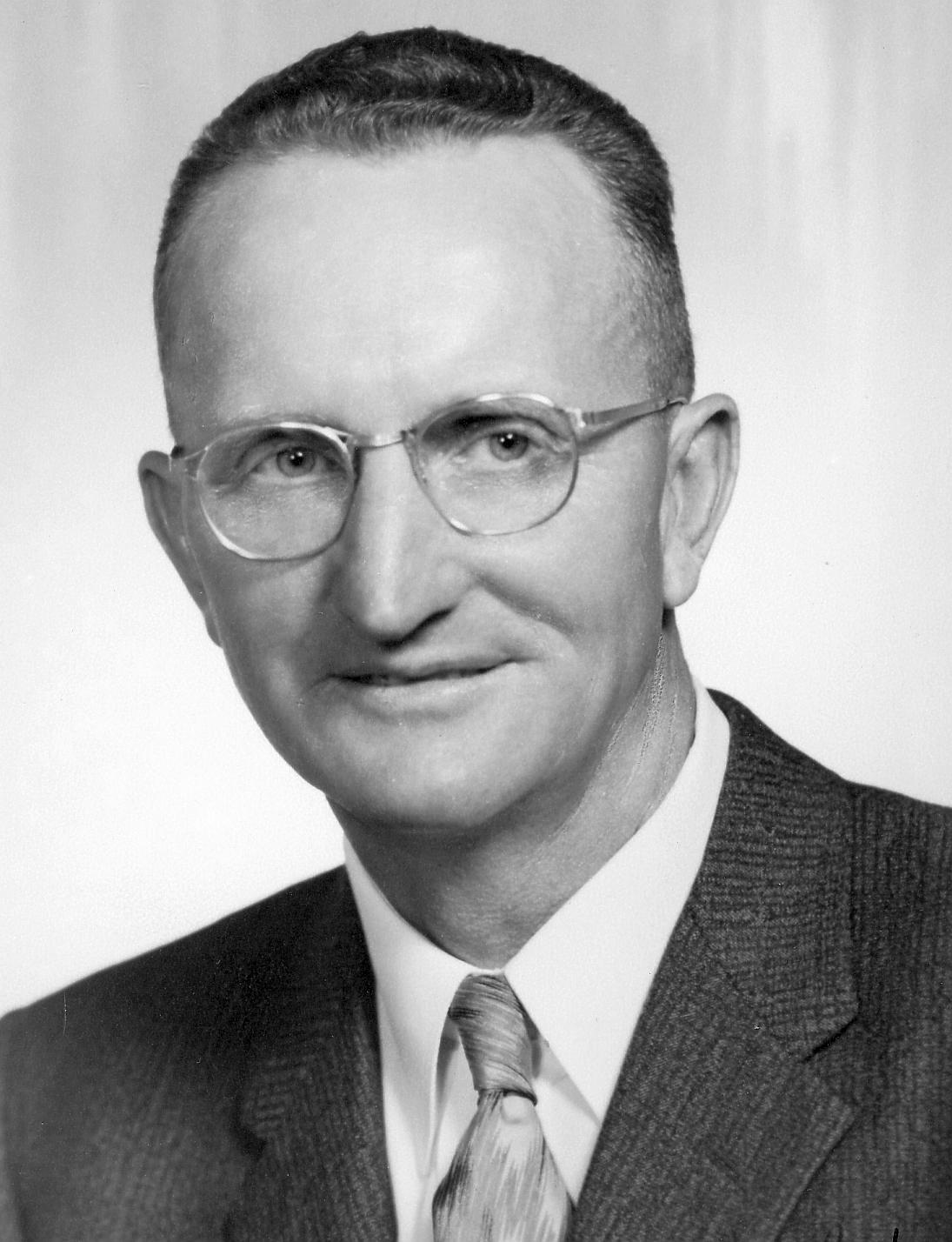 Wallace Lee Baker (1913 - 2008) Profile