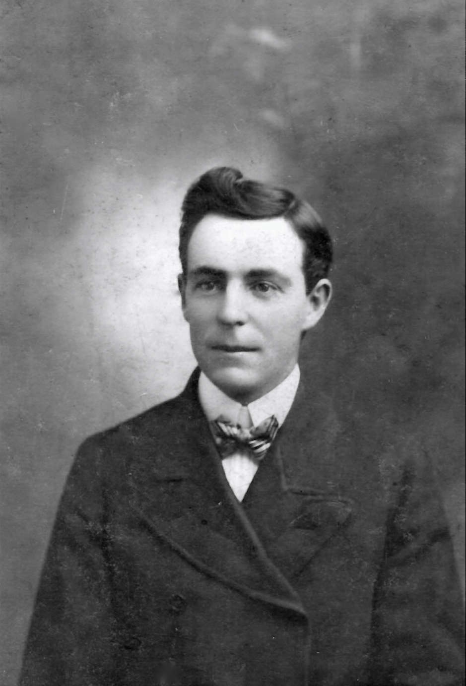 Warren Burraston (1875 - 1938) Profile