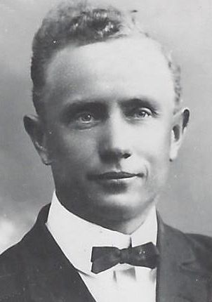 Wilford Lewis Breinholt (1880 - 1963) Profile