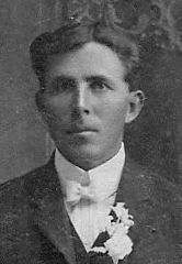 Willard Boden Jr. (1878 - 1935) Profile