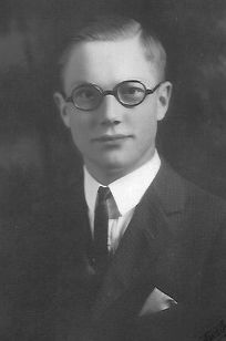 William Smith Bassett (1903 - 1988) Profile