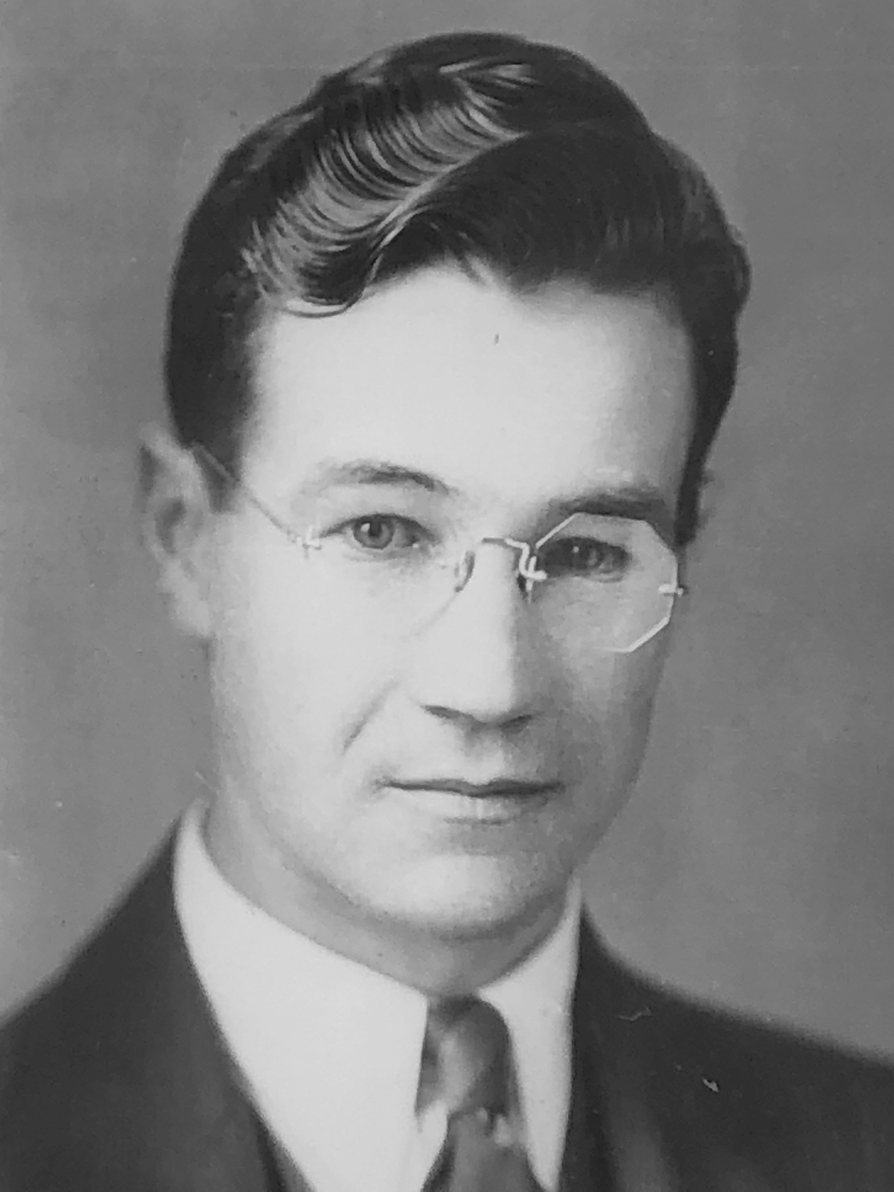 William Victor Bartholomew (1908 - 2004) Profile