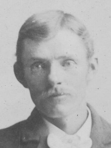 <p xmlns:its="http://www.w3.org/2005/11/its" xmlns="http://www.w3.org/1999/xhtml"> Portrait of Cowley as missionary in Northwestern States Mission, circa 1907.</p>
<p xmlns:its="http://www.w3.org/2005/11/its" xmlns="http://www.w3.org/1999/xhtml"> CHL PH 1700 2534</p>
