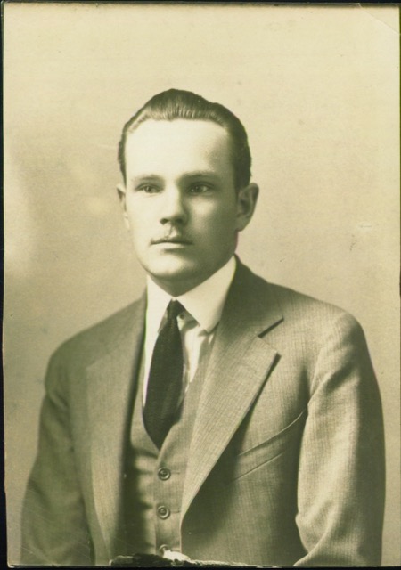 Elwood Lowell Christensen (1900 - 1983) Profile