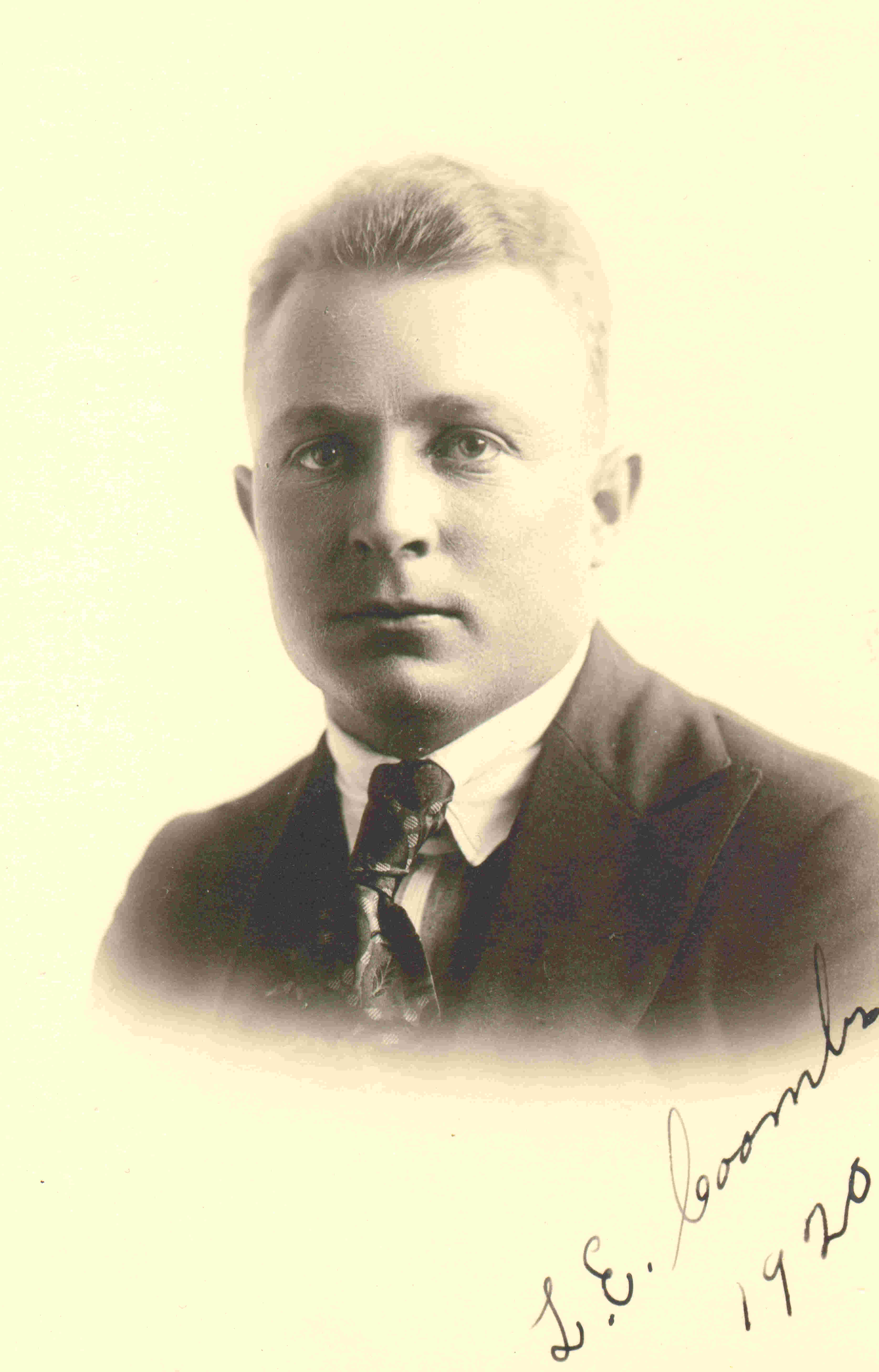 Leo Edward Coombs (1894 - 1967) Profile