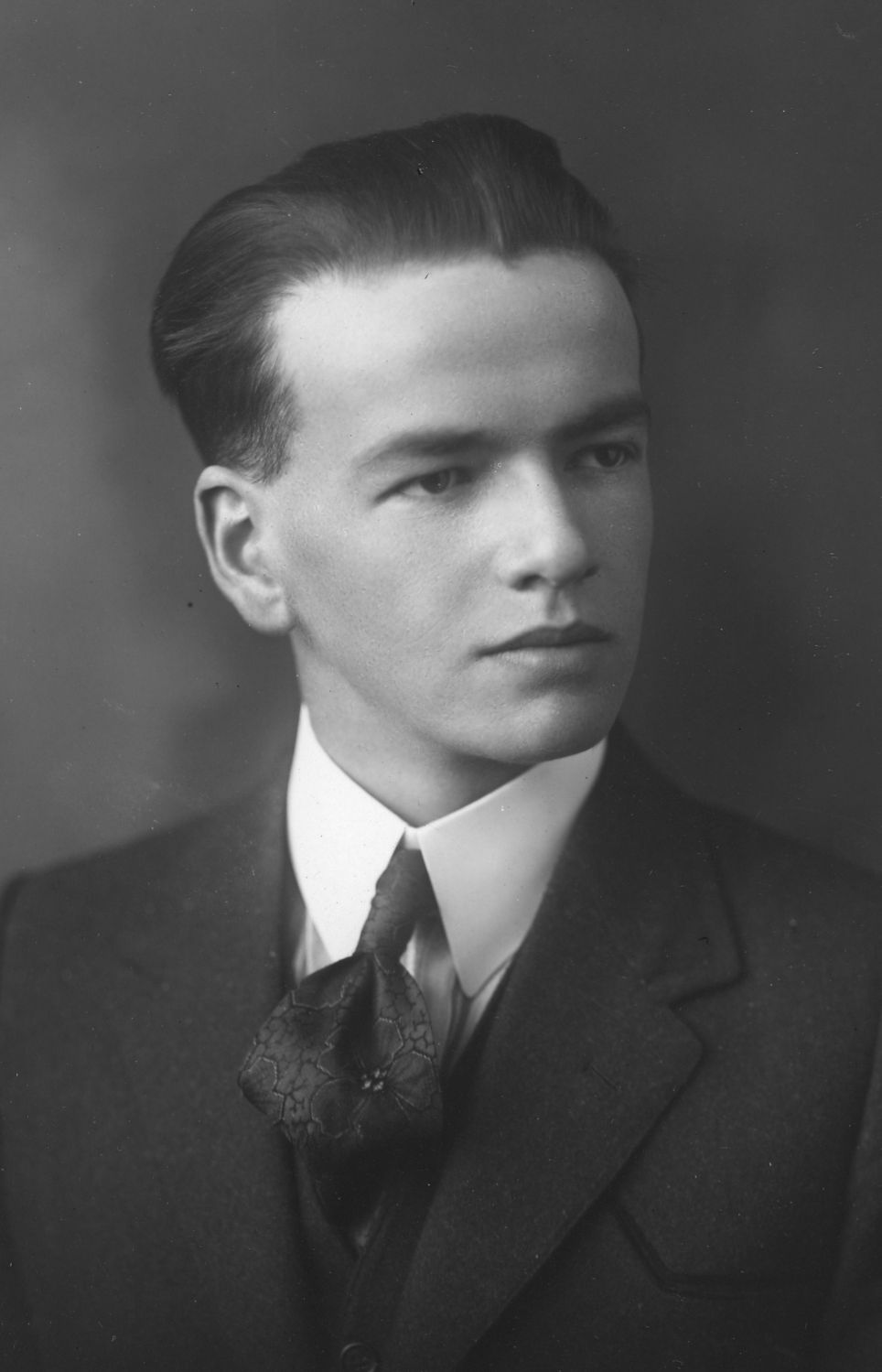 David Carr (1895 - 1972) Profile