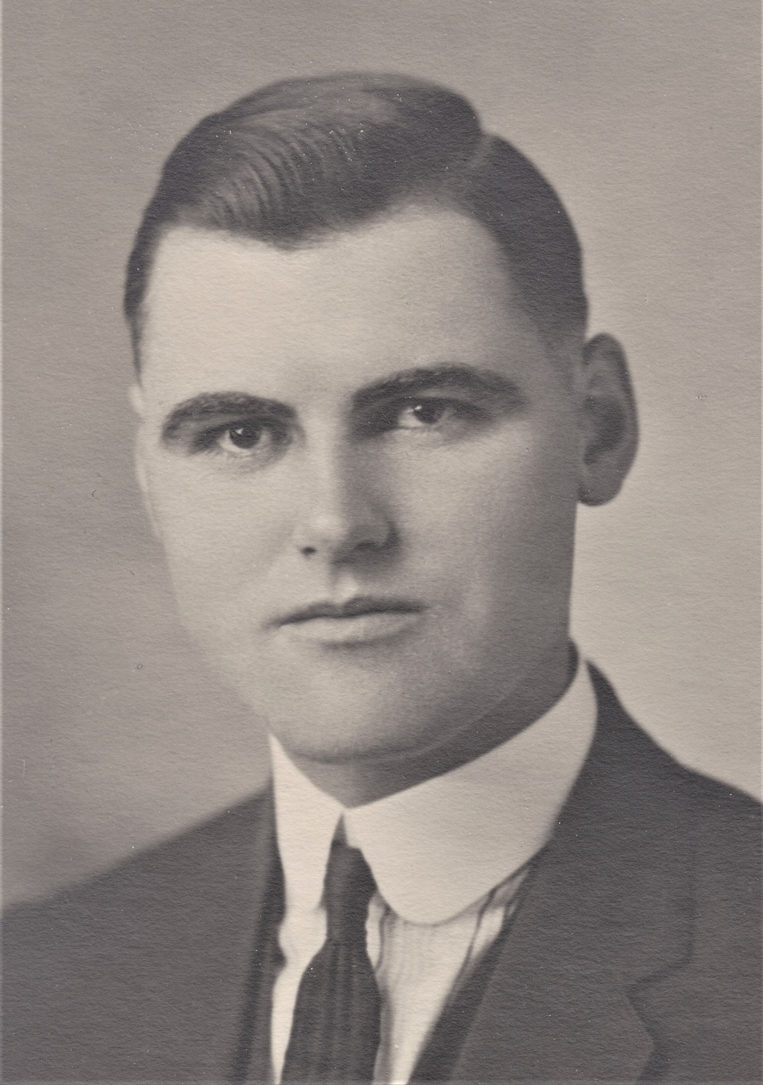 Elmer Niels Christofferson (1898-1980) Profile